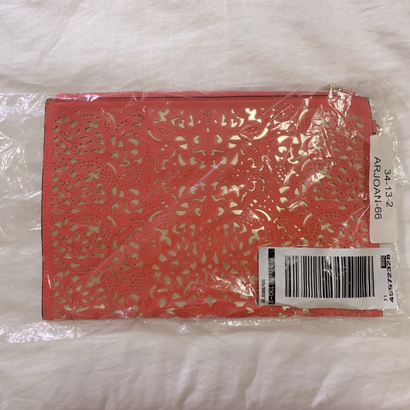 Coral Call it Spring Wristlet - Picture 2 of 9